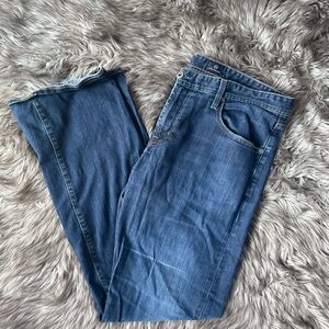 AG Classic Men’s straight leg Jeans